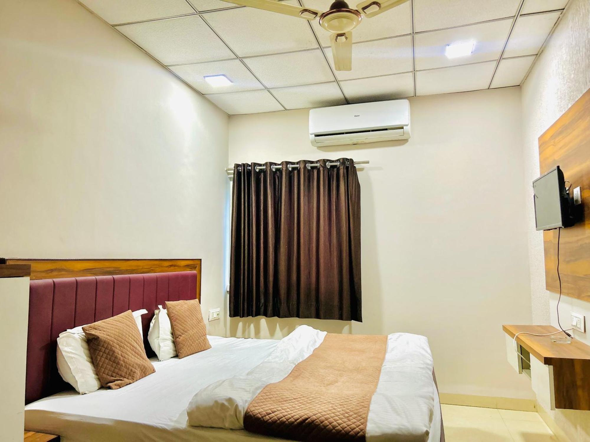 Jagtara Residency Indore Exterior foto